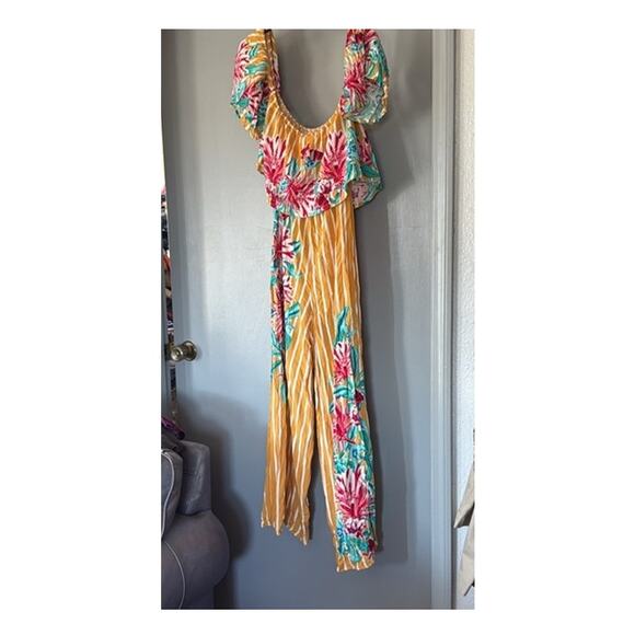 Flying Tomato Off the Shoulder Short Sleeve Gold Floral One Piece Jumpsuit sz S - Picture 1 of 8